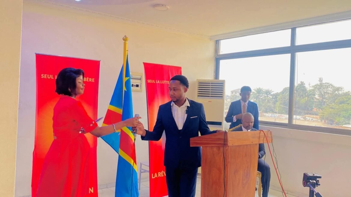 À l’occasion des fêtes de fin d’année, je tiens à adresser mes vœux les plus sincères à l’ensemble du peuple congolais. Mon regard, mon cœur et ma voix se tournent particulièrement vers nos compatriotes de l’Est, abandonnés, meurtris, ignorés par un pouvoir incapable d'agir avec bravoure, lucidité et patriotisme.