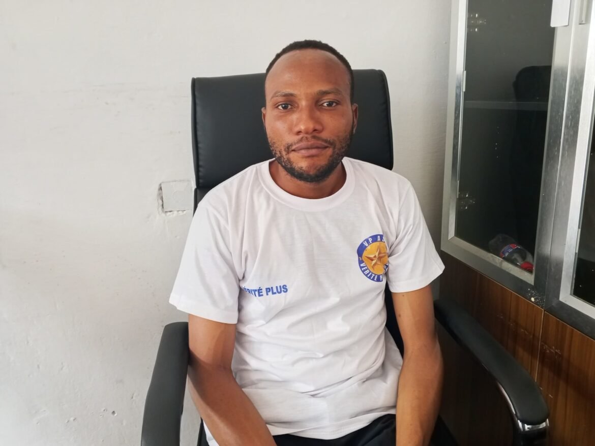 Dans une société souvent dominée par la recherche d’intérêts personnels, Charles Kunda se distingue par un engagement rare chez les jeunes de sa génération : servir les autres avant de se servir soi-même.