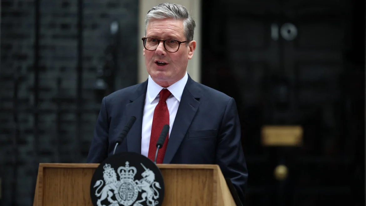 Le Premier ministre britannique, Keir Starmer, a officiellement annoncé que le Royaume-Uni a rejoint les opérations militaires contre l’Iran, marquant une escalade majeure des tensions au Moyen-Orient.