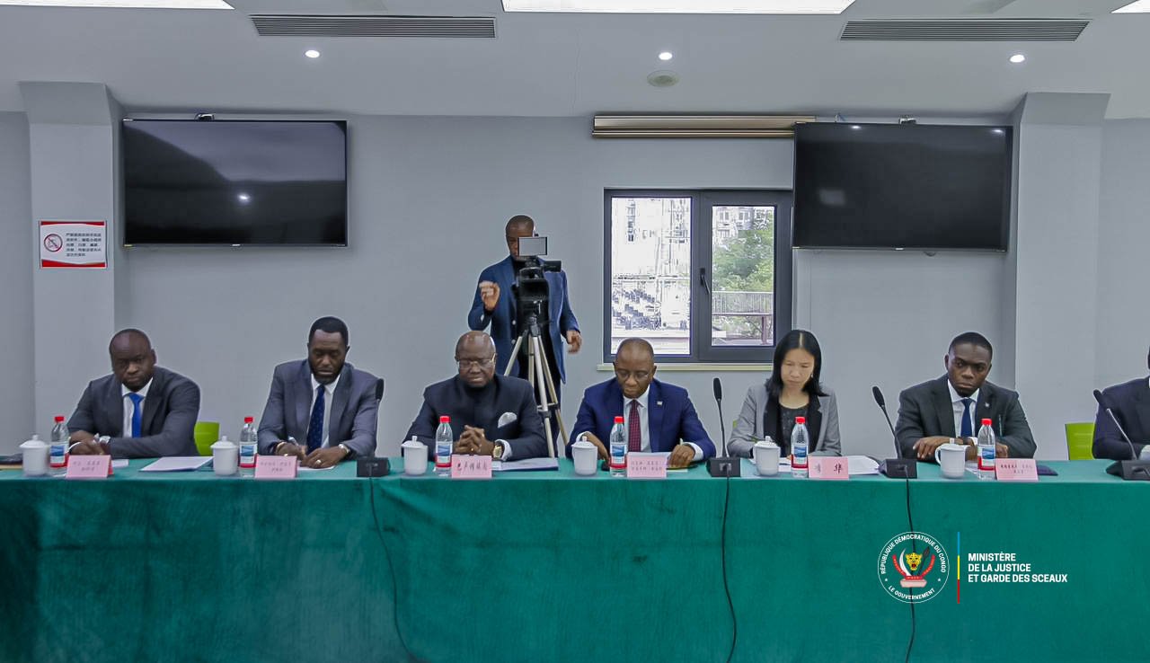 En visite officielle en Chine, le Ministre d’État, Ministre de la Justice et Garde des Sceaux de la République démocratique du Congo (RDC), Guillaume Ngefa 