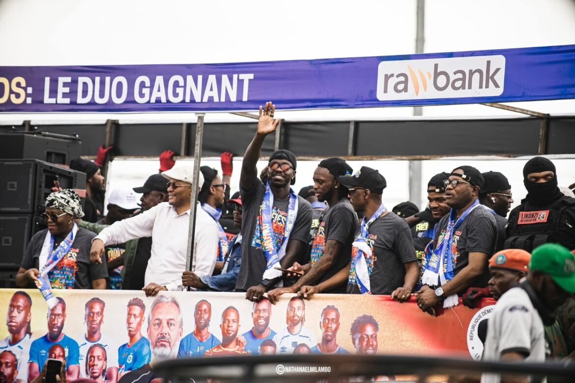 Le Félix Tshisekedi a annoncé une série de récompenses exceptionnelles en faveur de l’Équipe nationale de football de la RDC, après leur qualification historique à la Coupe du Monde de la FIFA 2026.