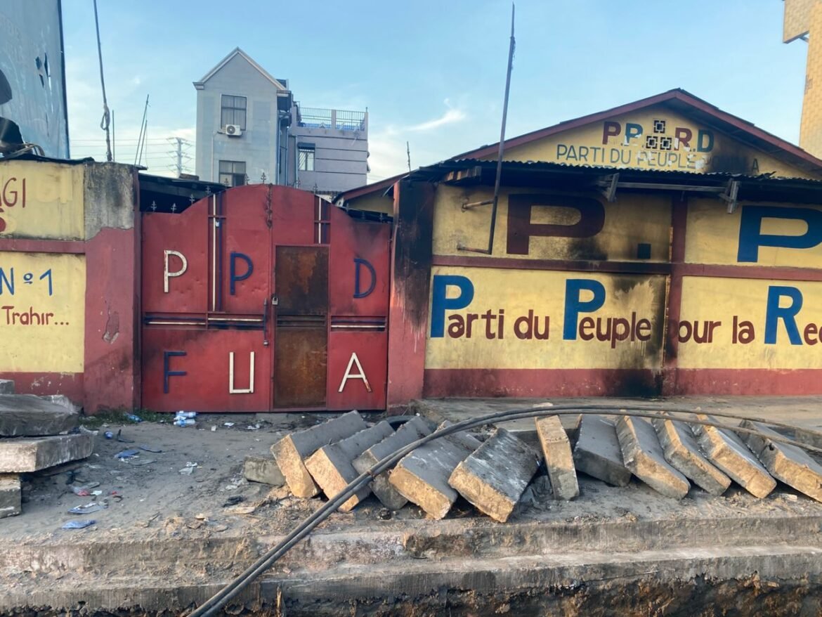 Une vive tension a été observée ce lundi à Kinshasa en marge de la marche organisée en soutien aux sanctions américaines visant l’ancien président de la République, Joseph Kabila