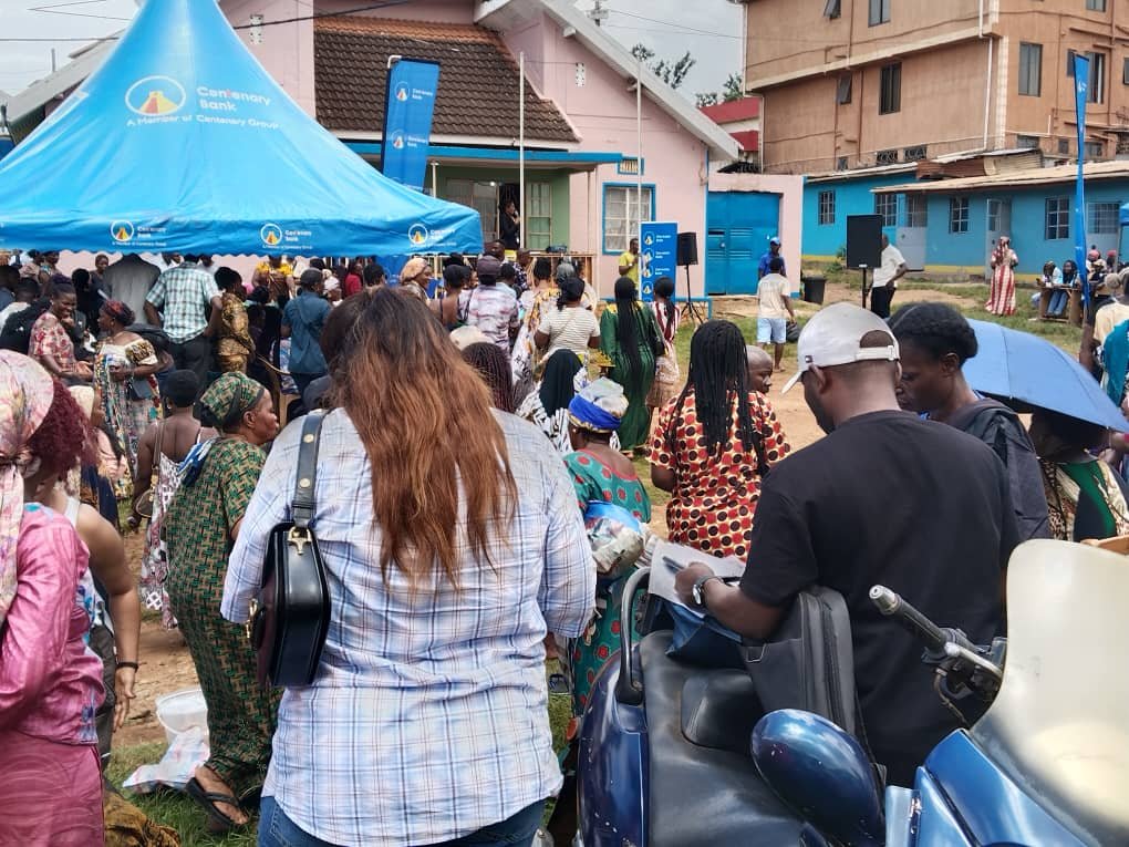 Plus de 1 500 réfugiés issus de neuf nationalités différentes se sont réunis ce samedi 09 mai 2026 au siège de la communauté des réfugiés congolais en Ouganda, lors d’une grande rencontre consacrée à l’autonomisation économique et aux opportunités de développement