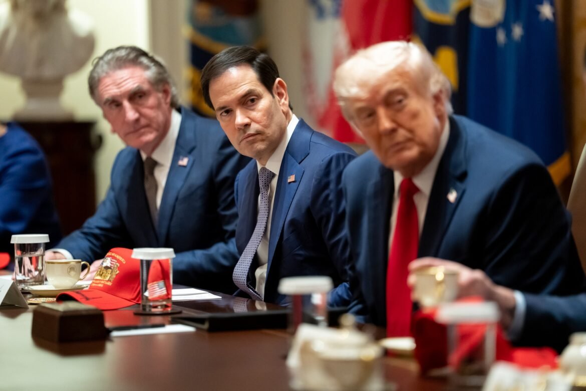 Le secrétaire d'État américain Marco Rubio a récemment réaffirmé sa vision de la politique étrangère des États-Unis en soulignant que les décisions de Washington doivent avant tout servir les intérêts du peuple américain.