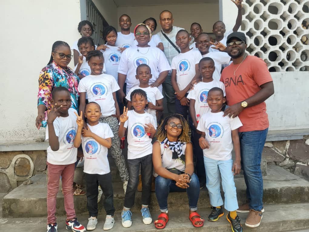 La présidente de la Fondation Mobari Maria (FMM), Madame Maria Mobari Ekoloane, a lancé un vibrant appel en faveur du renforcement des capacités professionnelles des jeunes, en particulier des jeunes filles vulnérables, afin de favoriser leur insertion socio-économique en République démocratique du Congo.