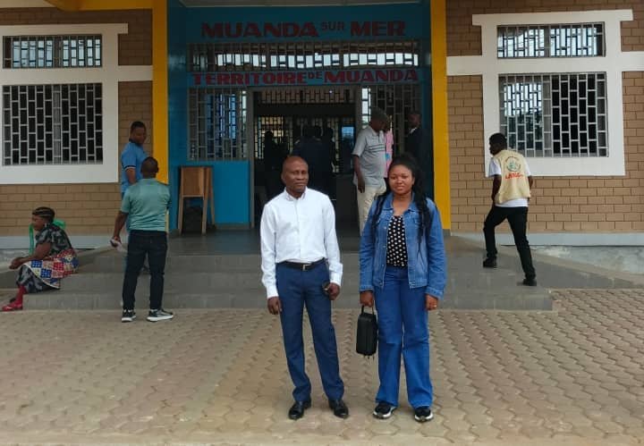 Dans le cadre d’une mission effectuée dans le territoire de Muanda, dans la province du Kongo Central, l’Honorable Ntumba Kanku Angélique, conseillère municipale de la commune de Kananga, a été reçue en audience officielle par l’Administrateur du Territoire de Muanda.