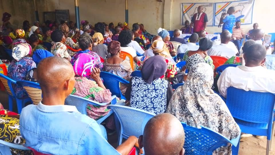 Le président fédéral de l’UDPS/Tshisekedi à Kananga, Antoine Kalulambi Muamba, a réuni ce samedi plusieurs combattants du parti venus de différents quartiers de la ville.