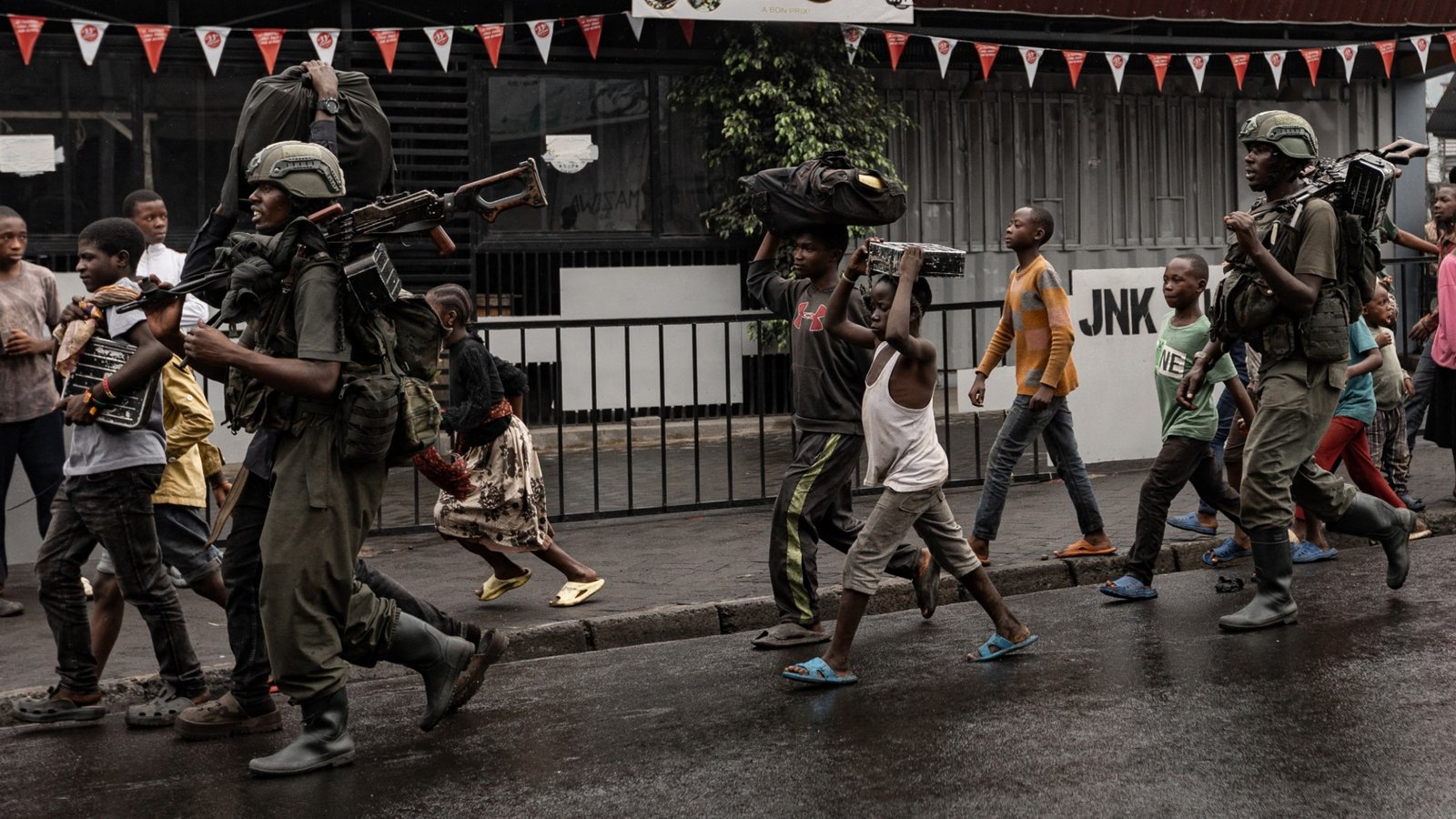RDC : l’ARJPDH alerte sur des accusations extrêmement graves visant l’AFC/M23 dans l’Est du pays : exécutions sommaires, torture, travail forcé, recrutements forcés et trafic présumé d’or et de coltan vers le Rwanda.