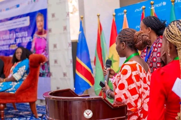 La troisième journée du Forum International des Élites Féminines (FIEF-RDC) s'est tenue ce vendredi à Kinshasa, sous le thème central : "Intelligence artificielle, entrepreneuriat et leadership numérique". Une journée charnière consacrée à la place de la femme africaine dans la révolution numérique.