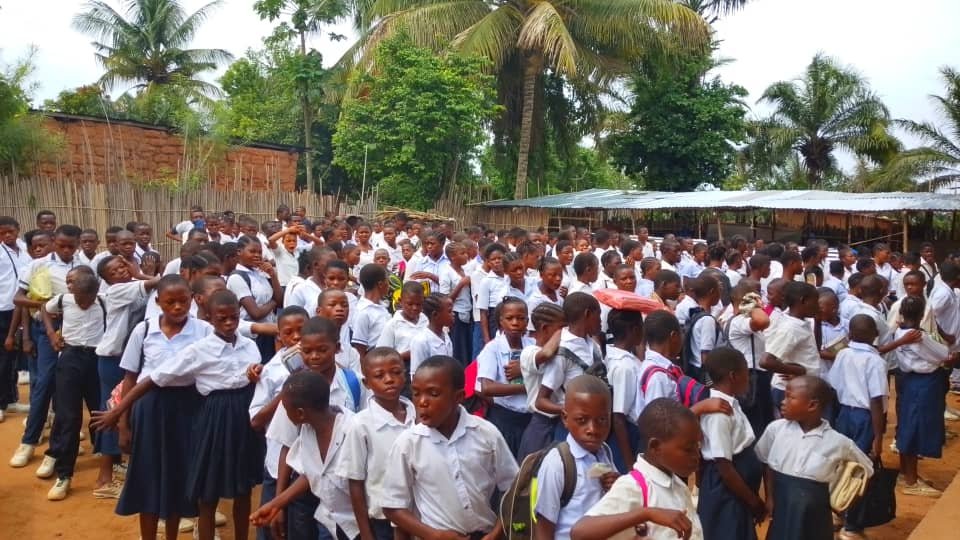 Les élèves finalistes de l’Institut BULONGAME, situé à Kamilabi, dans la commune de Ndesha, ville de Kananga, se sont exprimés ce mercredi 21 octobre 2026, en présence de leurs enseignants et du préfet des études, Donatien Nvita Mulumba.