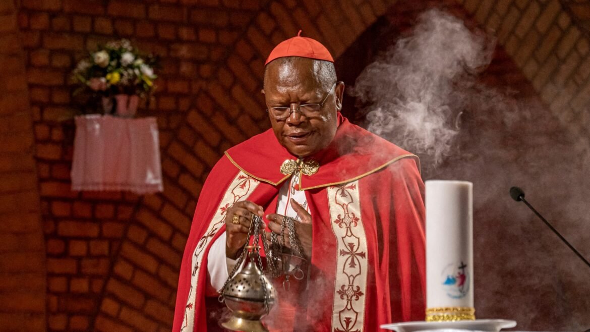 RDC : le silence attribué au cardinal Ambongo et à l’abbé Nshole face à la création du FRN suscite des interrogations.
