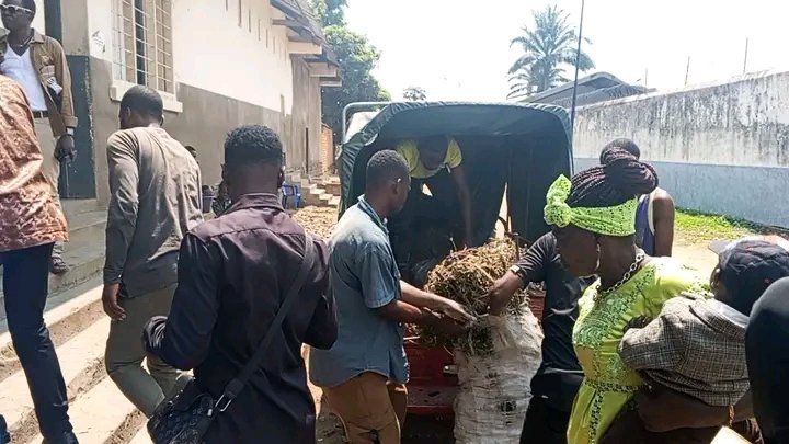 La Fondation Nicolas Makanga a effectué, ce samedi 3 octobre 2026, une visite à la prison centrale de Kananga, dans le cadre d’une action sociale et caritative destinée à apporter un soutien aux personnes détenues.