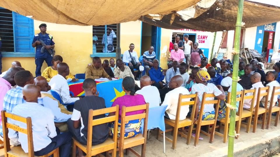 Le bourgmestre de Katoka, Junior Kapena Kapena, a procédé, ce mercredi 14 octobre 2026, à l’installation du Comité local de sécurité du quartier Katoka 2.
