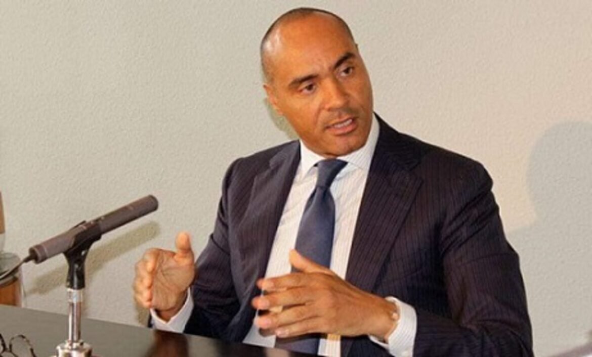 Franck Mwe di-Malila assume son ralliement au FRN de Joseph Kabila et invoque l’article 64 de la Constitution dans un contexte politique tendu en RDC.